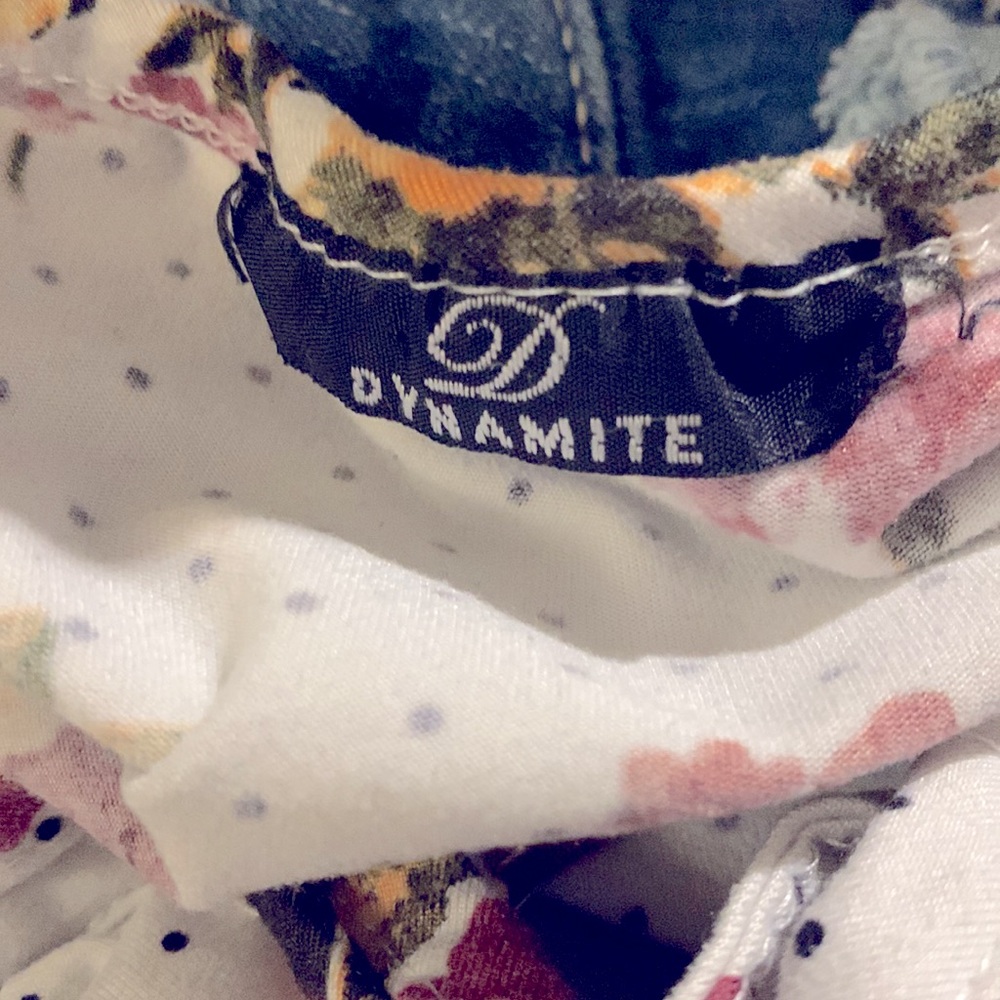 Flower top 💐 - Picture 3 of 3